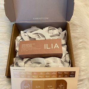 Ilia super serum skin tint makeup ST0.5 Skye